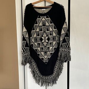 Avenue Black and Gray Geometric Fringe Sweater